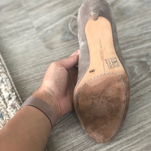 Vince Camuto lace up open toe heel - Picture 3 of 3